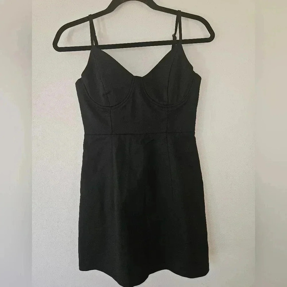 Princess Polly Dresses & Skirts - Polly cocktail mini dress